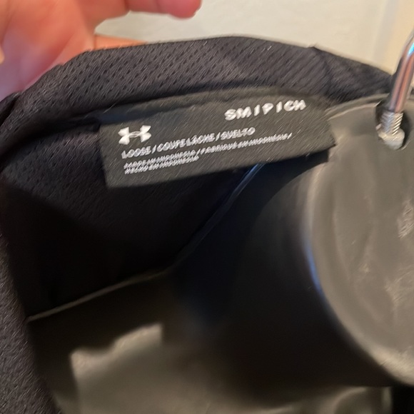 Under Armour windbreaker - Picture 2 of 3